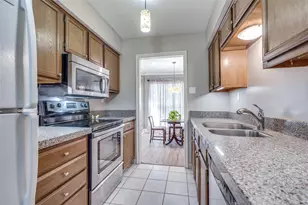 16301 Ledgemont Ln, Addison, TX 75001 - Photo 8