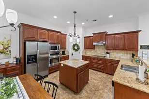 721 Austin Ave, Waco, TX 76701 - Photo 6