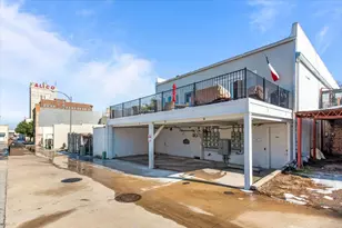 721 Austin Ave, Waco, TX 76701 - Photo 22