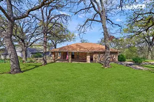 110 Eagleview Cir, Pottsboro, TX 75076 - Photo 1