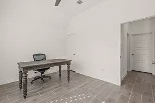 10524 Oates Branch Ln, Fort Worth, TX 76126 - Photo 6