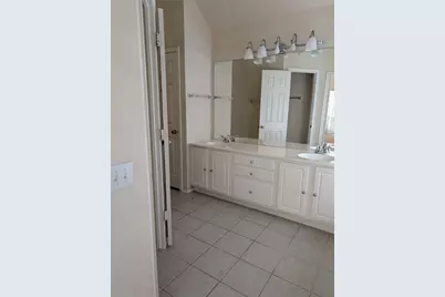 11500 Waterford Lane, Frisco, TX 75035 - Photo 10