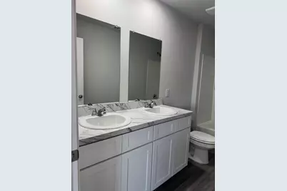 216 Arbor Court, Granbury, TX 76048 - Photo 10