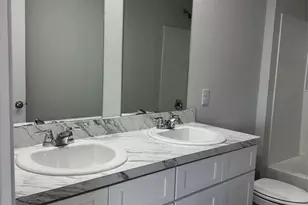 216 Arbor Ct, Granbury, TX 76048 - Photo 10