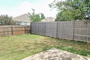 1008 Rock Springs Dr, Burleson, TX 76028 - Photo 38