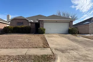 1008 Rock Springs Dr, Burleson, TX 76028 - Photo 1
