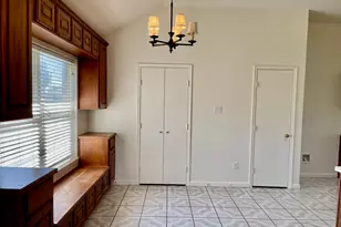 1008 Rock Springs Dr, Burleson, TX 76028 - Photo 16