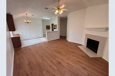 1008 Rock Springs Drive, Burleson, TX 76028 - Photo 6