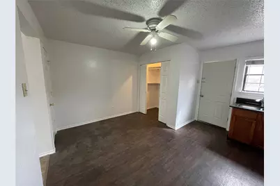 632 S Rogers Road, Irving, TX 75060 - Photo 2