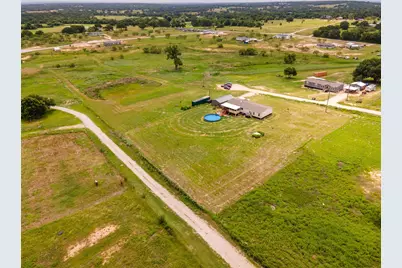 141 Kid Road, Boyd, TX 76023 - Photo 32