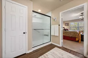 1917 Bentwater Pkwy, Granbury, TX 76049 - Photo 16