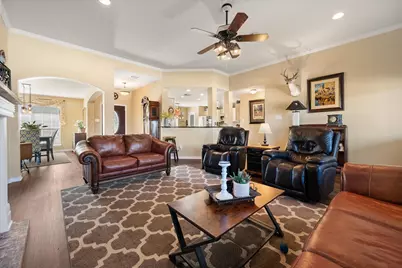 1917 Bentwater Parkway, Granbury, TX 76049 - Photo 10