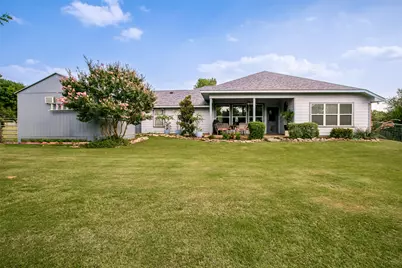 1917 Bentwater Parkway, Granbury, TX 76049 - Photo 24