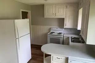 606 N Spencer St, Lacy Lakeview, TX 76705 - Photo 6