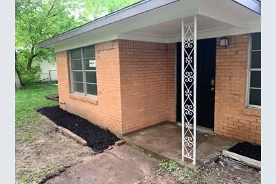 606 N Spencer Street, Lacy Lakeview, TX 76705 - Photo 2