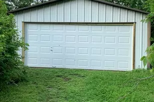 606 N Spencer St, Lacy Lakeview, TX 76705 - Photo 10