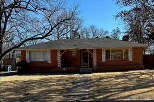 2438 5 Mile Cir, Dallas, TX 75233 - Photo 1