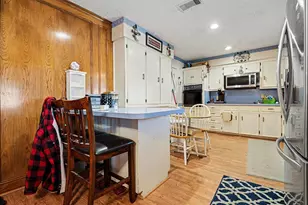 13057 Glenside Dr, Farmers Branch, TX 75234 - Photo 8