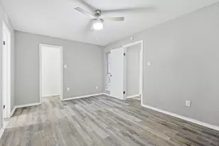 9805 Walnut St, Dallas, TX 75243 - Photo 20