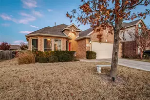 2318 Sparrow Dr, Forney, TX 75126 - Photo 2