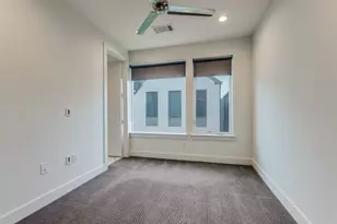 4426 Cabell Dr, Dallas, TX 75204 - Photo 10