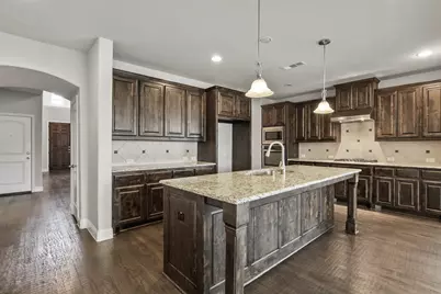 4333 Falcon Lane, Carrollton, TX 75010 - Photo 10