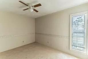 408 Hollyhill Ln, Denton, TX 76205 - Photo 20