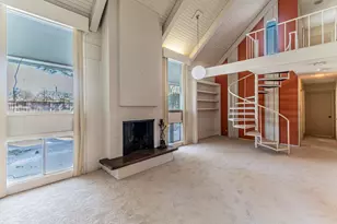 408 Hollyhill Ln, Denton, TX 76205 - Photo 2