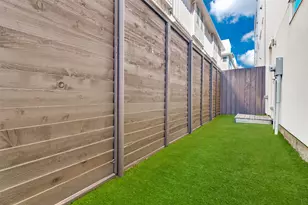 1419 Hubert St, Dallas, TX 75206 - Photo 24