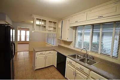 2201 Parkhaven Drive, Plano, TX 75075 - Photo 8