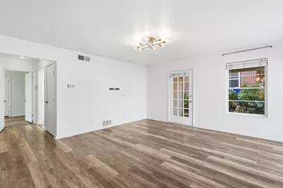 6914 San Mateo Boulevard, Dallas, TX 75223 - Photo 2