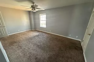 114 S Holly St, Sherman, TX 75092 - Photo 6