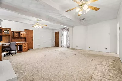 215 E Huitt Lane, Euless, TX 76040 - Photo 14