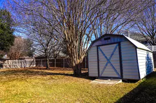 1045 Blueberry Ct, Crowley, TX 76036 - Photo 38