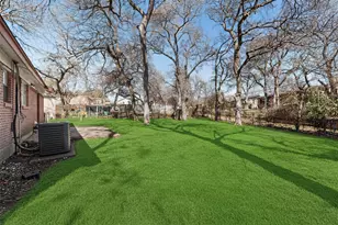 4120 Wind River Dr, Dallas, TX 75216 - Photo 38