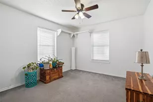 685 Cardinal Ridge Rd, Burleson, TX 76028 - Photo 28