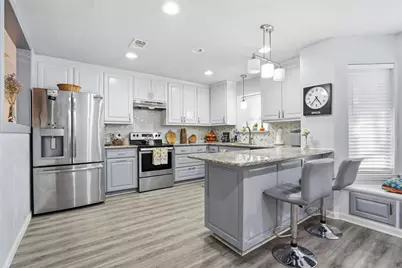 685 Cardinal Ridge Road, Burleson, TX 76028 - Photo 8