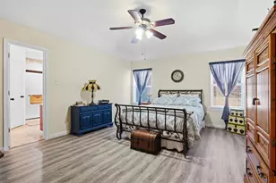 685 Cardinal Ridge Rd, Burleson, TX 76028 - Photo 6