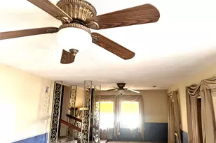 508 Lilac Dr, Granbury, TX 76049 - Photo 10