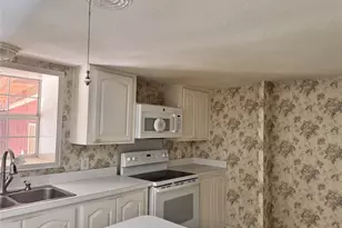 508 Lilac Dr, Granbury, TX 76049 - Photo 6