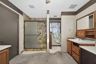 508 Lilac Dr, Granbury, TX 76049 - Photo 20