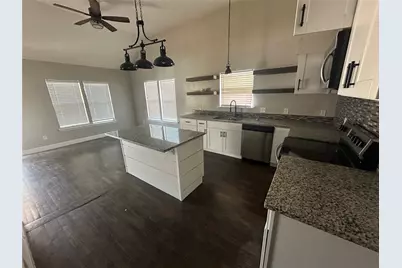 615 S Elm Street, Sherman, TX 75090 - Photo 4