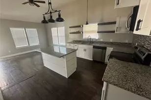 615 S Elm St, Sherman, TX 75090 - Photo 4