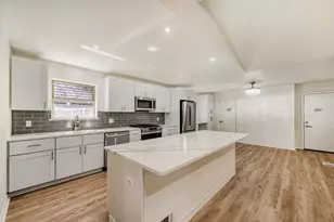 13123 Roaring Springs Ln, Dallas, TX 75240 - Photo 10