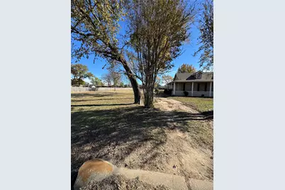 3916 Shepherd, Balch Springs, TX 75180 - Photo 8