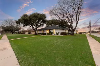 1715 Baltimore Drive, Richardson, TX 75081 - Photo 2