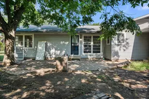 308 N 4th St, Wortham, TX 76693 - Photo 30