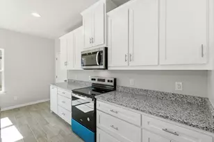 709 3rd St, Bridgeport, TX 76426 - Photo 16