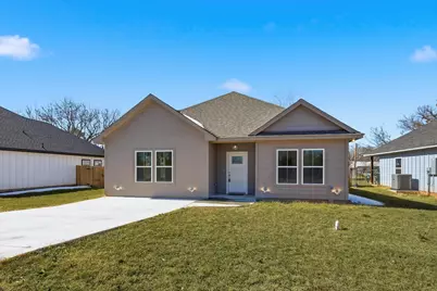 709 3rd Street, Bridgeport, TX 76426 - Photo 2