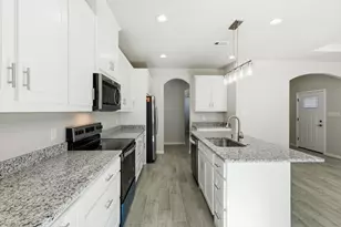 709 3rd St, Bridgeport, TX 76426 - Photo 14